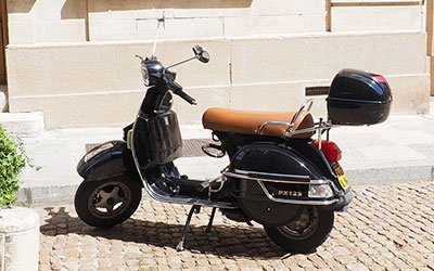 Lingula, ta jezična šola | Vespa – najbolj priljubljena italijanska osa