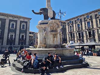 Lingula, ta jezična šola | Potopis po Siciliji - Catania